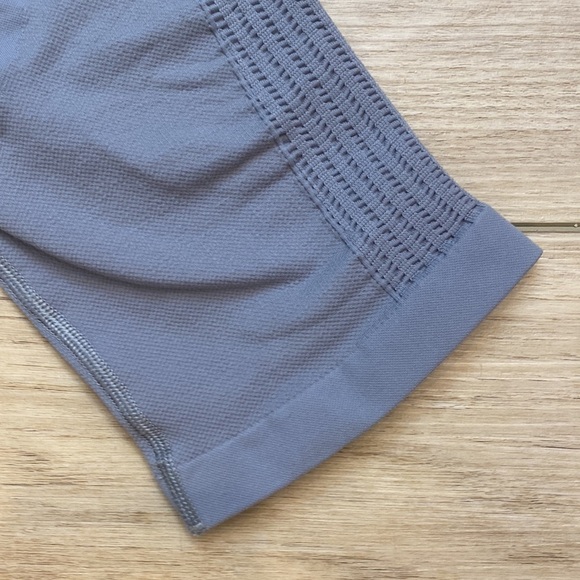 Lululemon | Flow and Go | Cropped‎ Leggings Capris - Picture 8 of 16